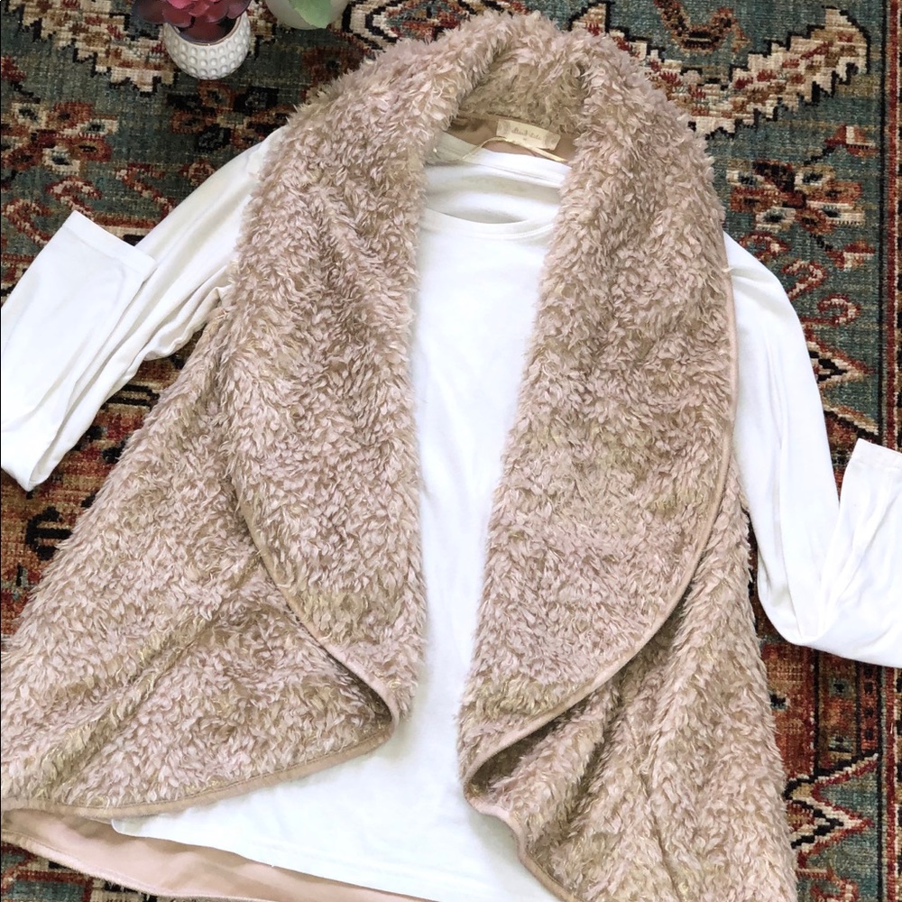 Altar’d State Faux Fur Vest